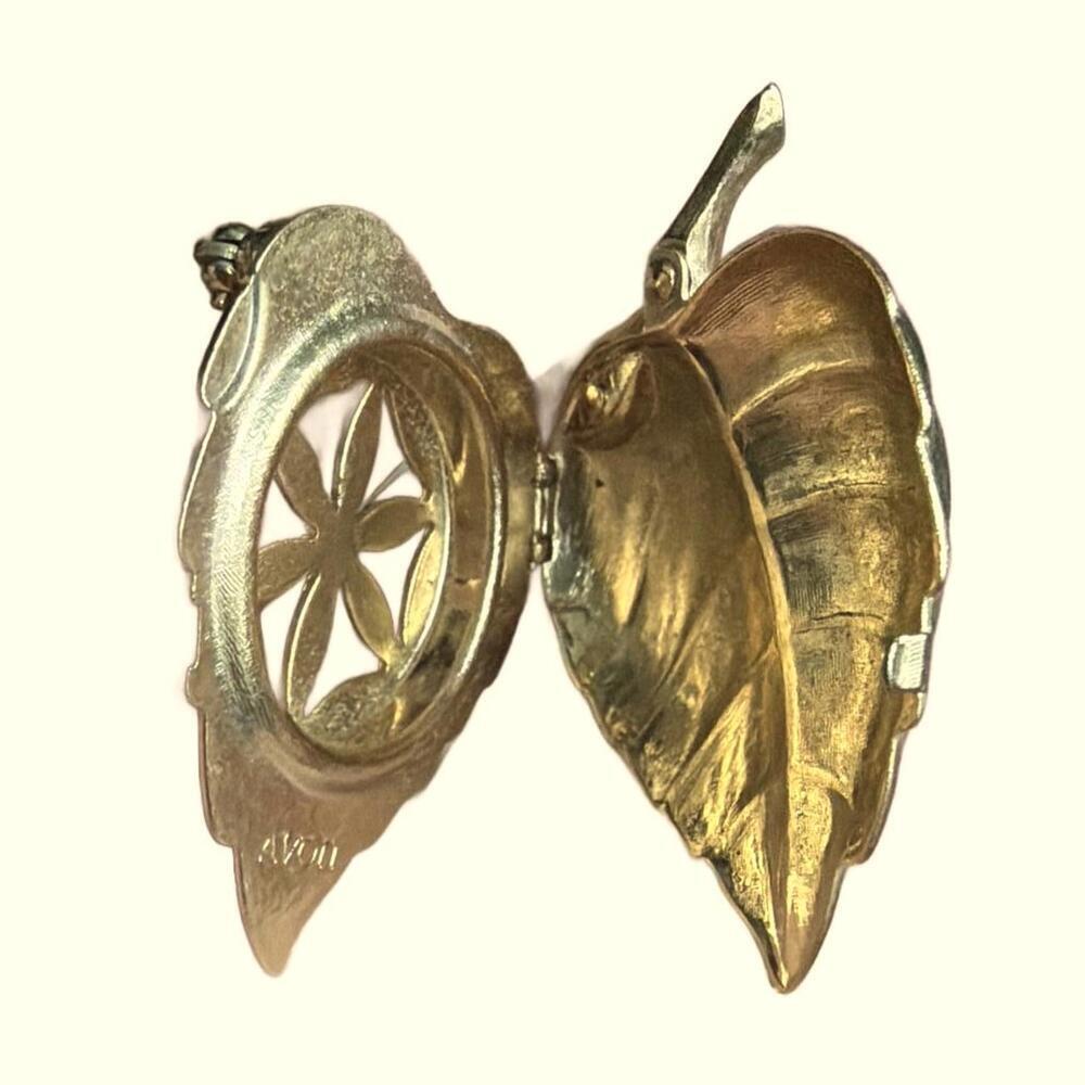 Vintage Avon Leaf Perfume Locket Brooch Gold Tone - Picture 2 of 4